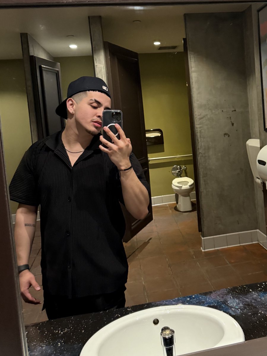 FTHUG0's tweet photo. https://t.co/crh5lzM6GF