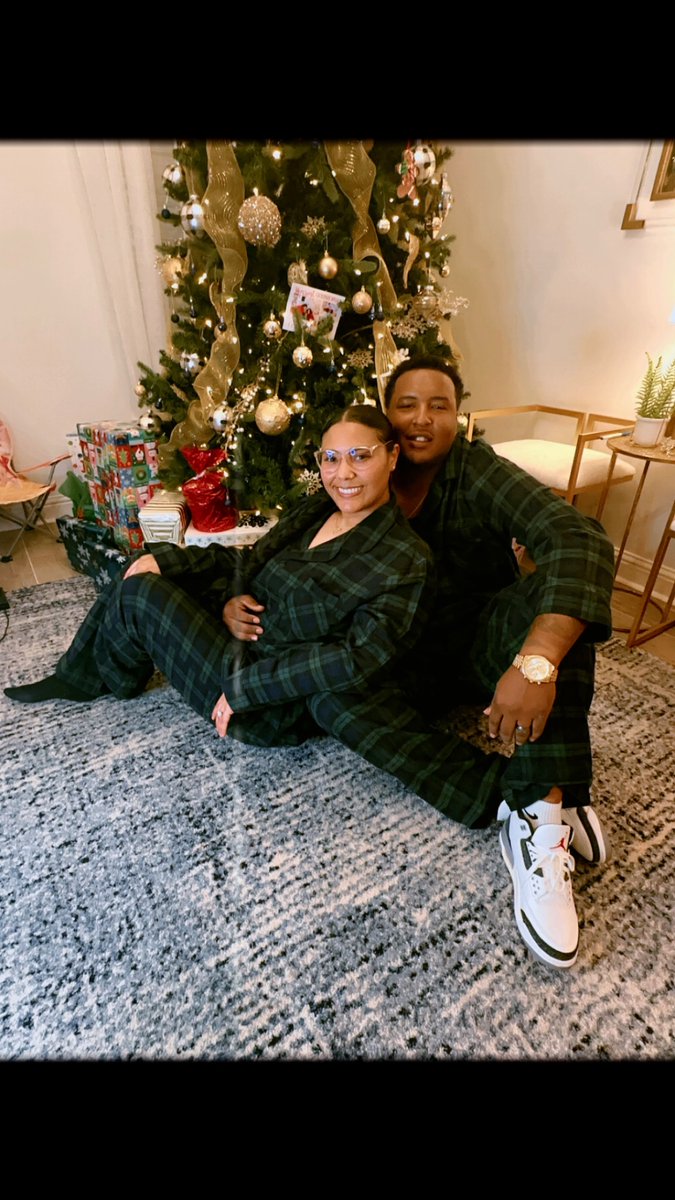 YouNEED_Angel's tweet photo. Mr. &amp; Mrs. Laxey 
Merry Christmas ❤️🫶🏽 https://t.co/moSqorHOT6