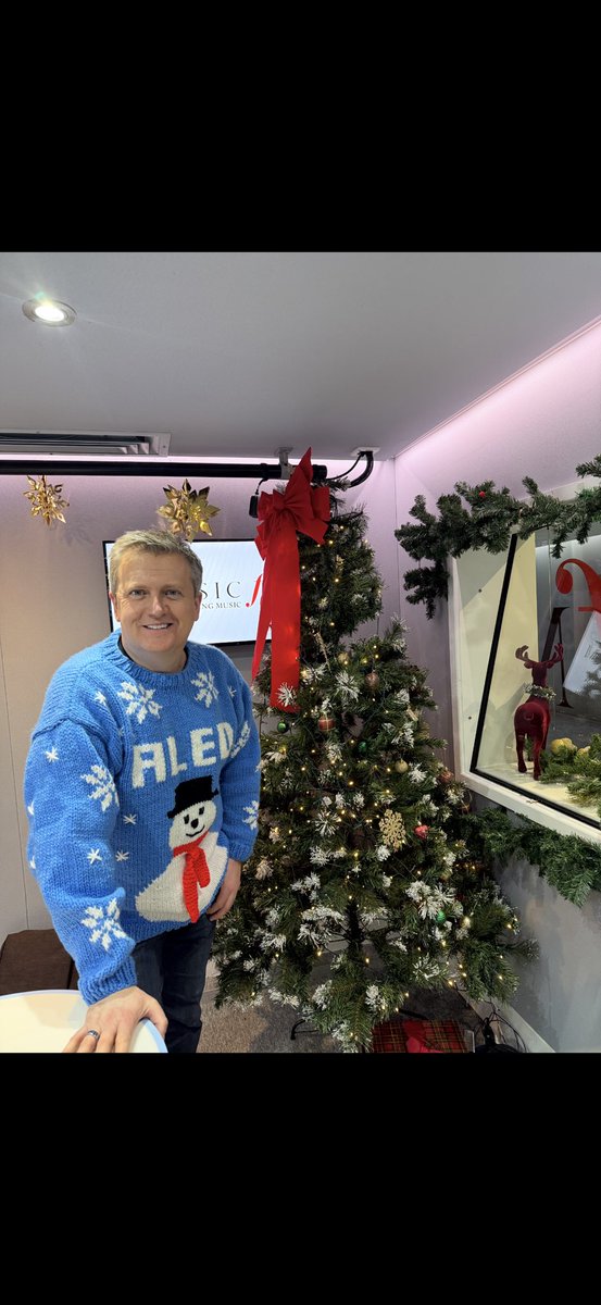 Aled Jones (@realaled) on Twitter photo Merry Christmas! On @classicfm playing the very best festive music.
Hope you’re having a great morning.
Ps good jumper eh?!?!???! Merry Christmas! On @classicfm playing the very best festive music.
Hope you’re having a great morning.
Ps good jumper eh?!?!???!