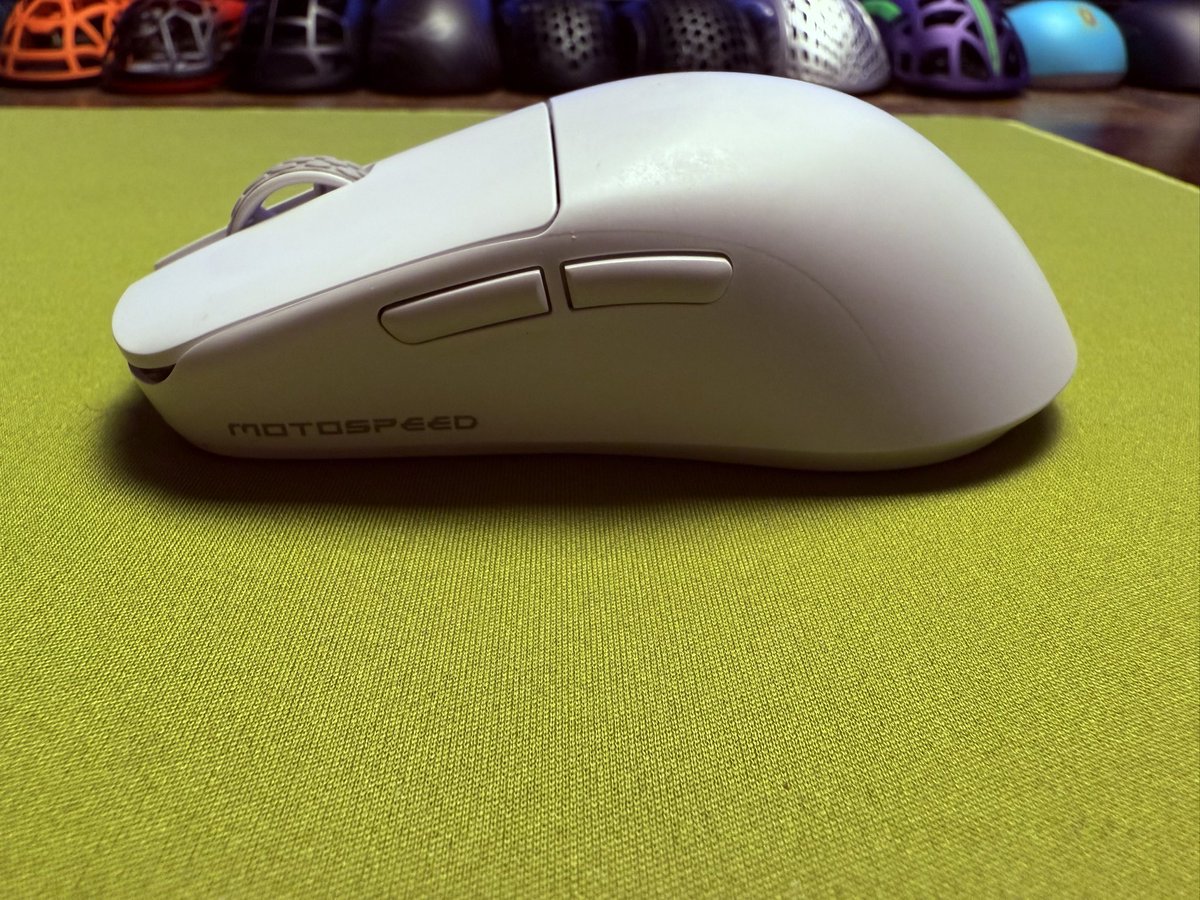 Gen3D_Tech's tweet photo. Here is my top budget pick for someone one on a serious budget! You can get a great HE keyboard, top spec mouse, and hard to beat for the money mouse pad for a total of around $100!  That is insane value! Sure there are better picks if you want to spend more, but these three items are would I would pick if I only had around $100 to spend. 
The keyboard is the @Mchose_official ACE60 Pro. The mouse is the @MotoSpeed_gear X6 Max, and the mouse pad is the @AtkGear 99G Air.
The keyboard cost $44, the mouse cost $45, and the mouse pad cost only $15!

The ACE60 Pro is the best under $100 HE keyboard I have tested. The X6 could be swapped for a few other similar mice, but I really like the X6.  The 99G mouse pad is just crazy cheap, but it is a hella good pad for only $15! 

For me, this combo has me performing as good or better than many more expensive combos. This combo is really just a great deal for a gamer on a budget. I will have many other recommendations soon, but I wanted to throw this out there for those trying to stretch their Christmas card cash a little.