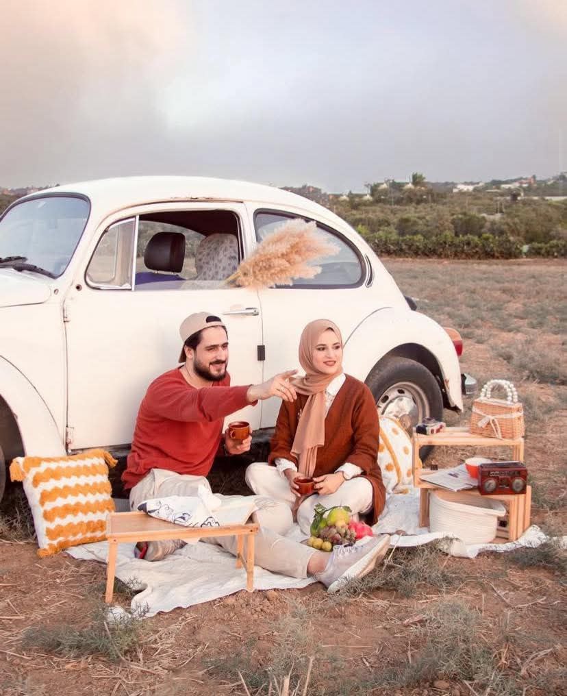 QudsNen's tweet image. Writer and artist Walaa Jomaa Al-Ifranji, her husband Ahmed Saeed Salama, and his sister have been killed in an Israeli airstrike that targeted their home south of Nuseirat refugee camp.