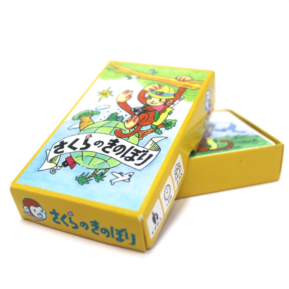 elfforcustomer's tweet photo. 【カードゲーム】
『さくらのきのぼり』4歳位～
山札からカードを引いて場に並んでいる同じ種類の木に繋げていき、根本・幹・てっぺんが揃って1本の木を完成させた人がそのカードをもらうことができます。
最後にカードが多い人の勝利！
1枚で3点の扱いになるおさるのカードも！？ https://t.co/Vc1re7FBio