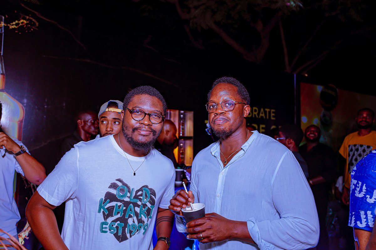 fujiopera's tweet photo. Partners and Collaborators:
FUMAN (Fuji Musicians Association of Nigeria) @LASPARKLagos @eventsbyclaud @WhitespaceLagos @eclipseliveafr @mezovest @MejiMejico @SchweppesNG @ubfabrics 

Media Partners:
@bellanaija @GoldmyneTV @PadiiRadio @LostInLagos @FindYourLagos https://t.co/1bEz3d8DUw