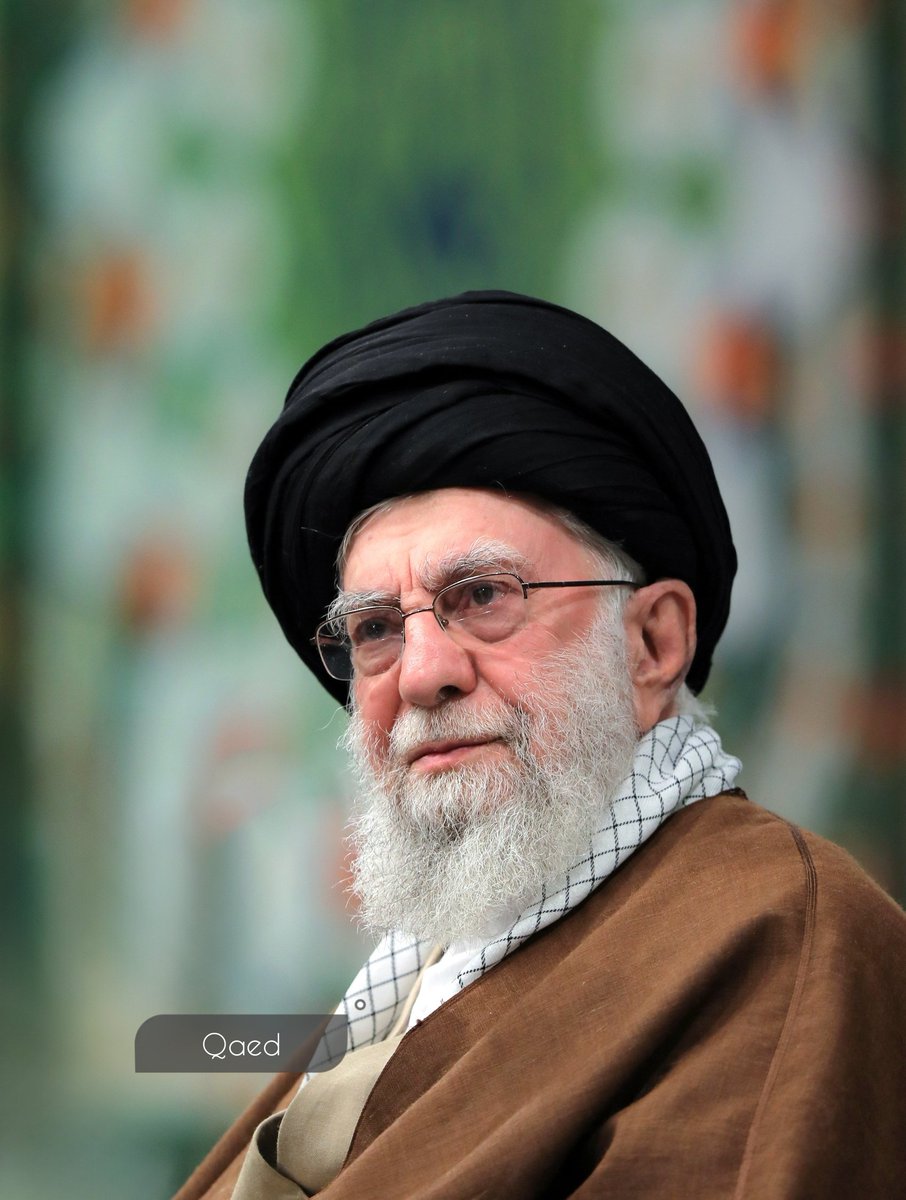 رهبر انقلاب:
هر فرد و جریانی که برای اسلام و به نام اسلام کار می‌کند، اگر به آمریکا اعتماد کند، خطای بزرگی مرتکب شده است و سیلی آن را خواهد خورد.