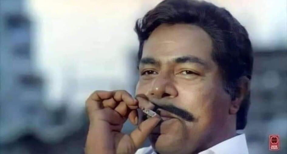 ശക്തിധരൻ്റെ കൈതോലപ്പായയുടെ പുറകേ പാഞ്ഞ മാപ്രകൾ 
ശക്തിധരനെ വീഡീ സതീശൻ പറ്റിച്ച കഥയുടെ പുറകേ പോകാത്തത് എന്തുകൊണ്ടായിരിക്കും..??