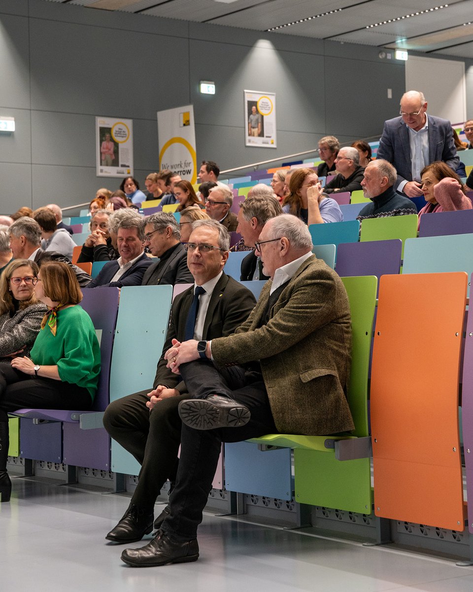 UniGraz's tweet photo. 🎥 Letzte Woche feierte die @ORF-Dokumentation "Das Grazer Mumienbuch" im Alumni Hörsaal der #unigraz Weltpremiere ! ✨
📺  Das sind die Sendetermine:

🟡 29. Dezember 2024, 18.25 Uhr,  ORF 2
🟡 3. Jänner, 11.05 Uhr, ORF 2

#mummybook #weworkfortomorrow #universityofgraz https://t.co/jxGC3AW1UG