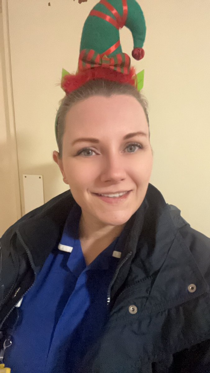 Merry Christmas to each and everyone of you. Even more so to my amazing colleagues working today! 

#districtnurse #centralclusterDNteam #Christmas2024 
<a href="/NCAlliance_NHS/">Northern Care Alliance NHS Foundation Trust (NCA)</a>