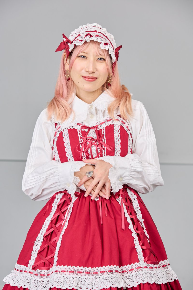 GLMsnap01's tweet photo. 📷GLM11コーデスナップ📷
No.153
朝火 夜( @asa_hi_yoru )
『おろしたてのクラシカル』
#ゴスロリマーケット
#GLMスナップ
#GLM11 https://t.co/x5Gn6GLgbe