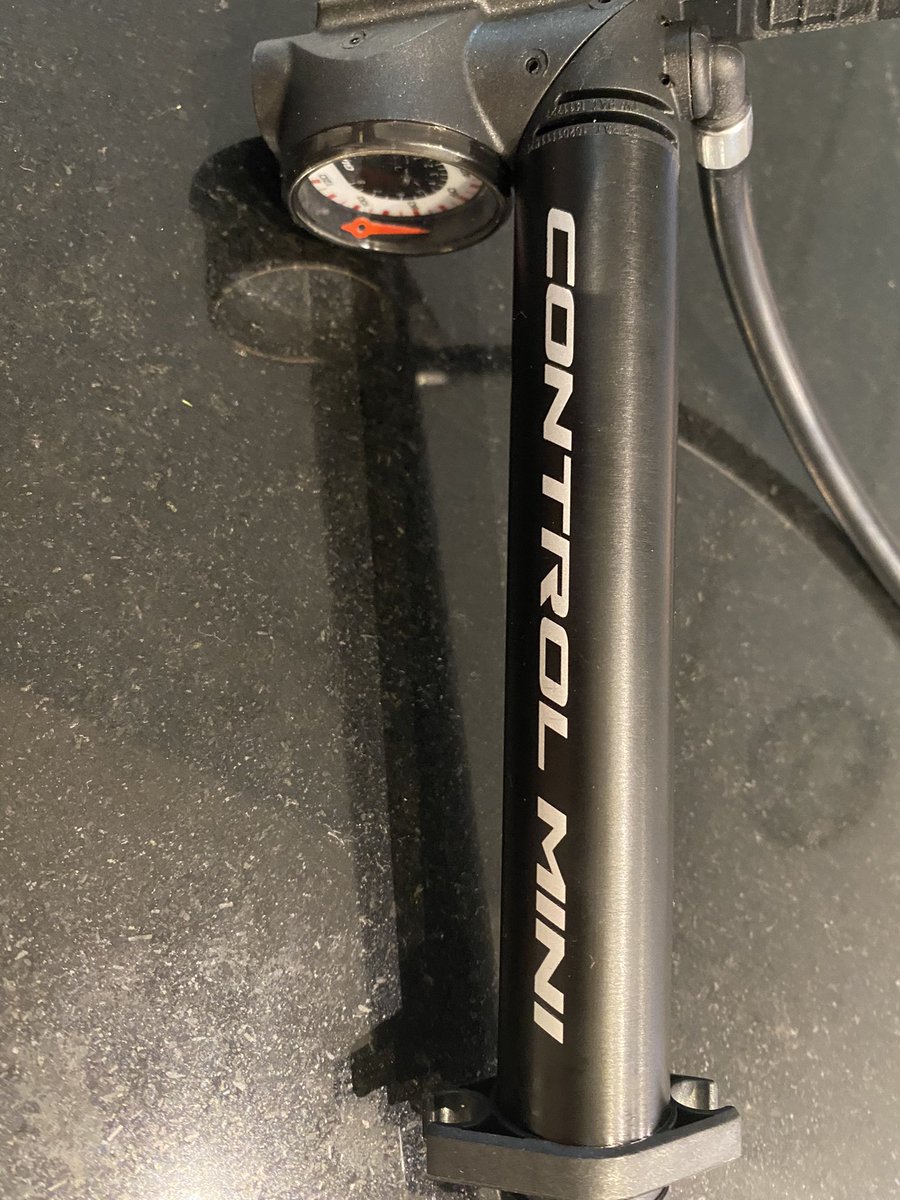 Tim Mounfield (@timmoun) on Twitter photo Very disappointed with my Xmas present courtesy of <a href="/GiantUK/">Giant UK & Eire</a> whinstanleybikes.
First usage of the Control Mini & the needle on the gauge falls off 😏 Very disappointed with my Xmas present courtesy of <a href="/GiantUK/">Giant UK & Eire</a> whinstanleybikes.
First usage of the Control Mini & the needle on the gauge falls off 😏