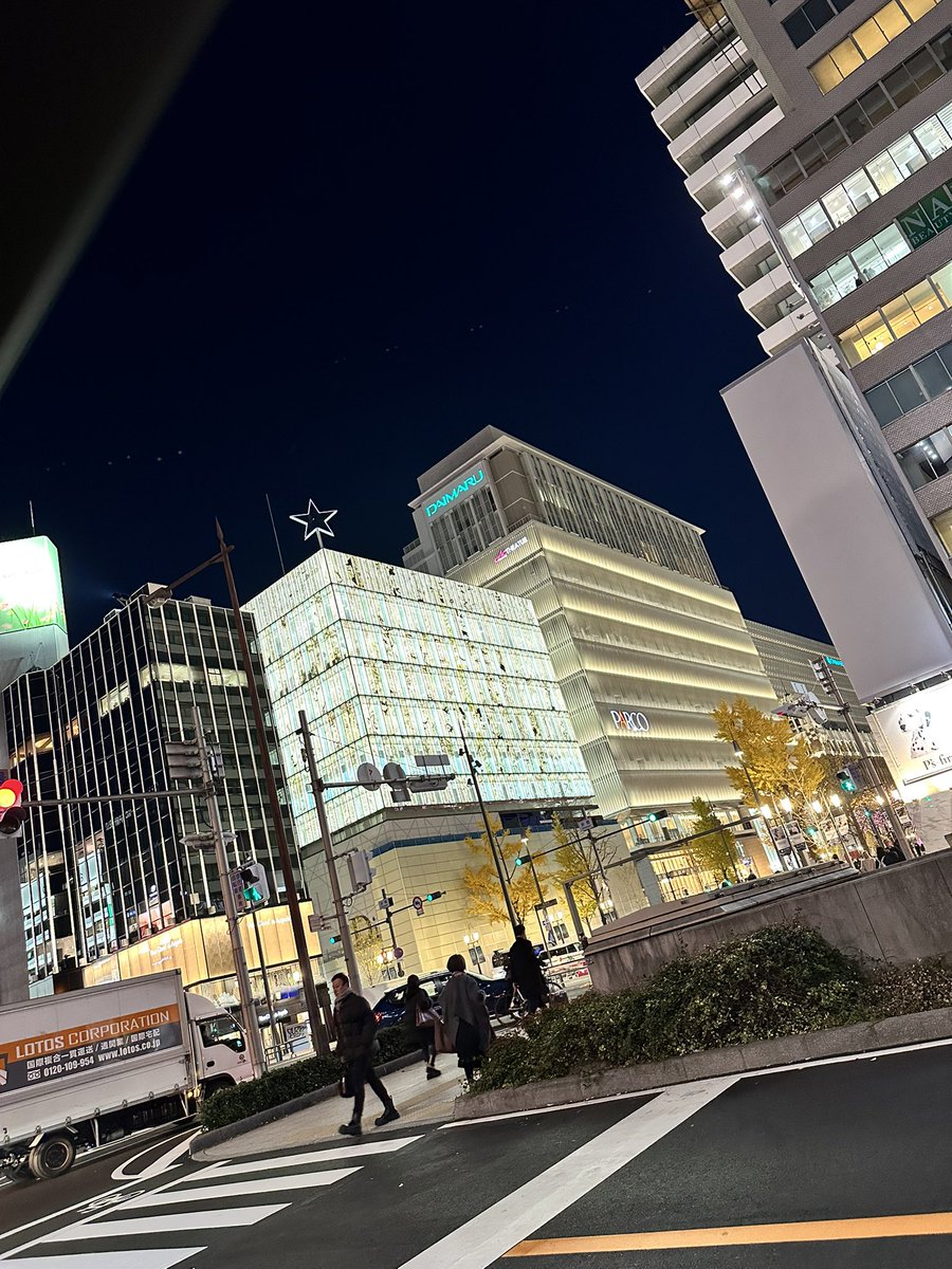mingming888888's tweet photo. メリークリスマス🎄🎁 https://t.co/NEjuWwvRIN