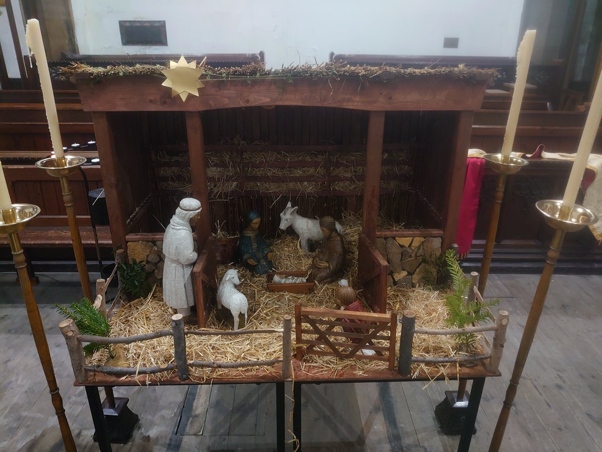 Wishing you all a #blessed and #HappyChristmas2024 #norrhthornaby <a href="/DioceseOfYork/">Diocese of York</a>