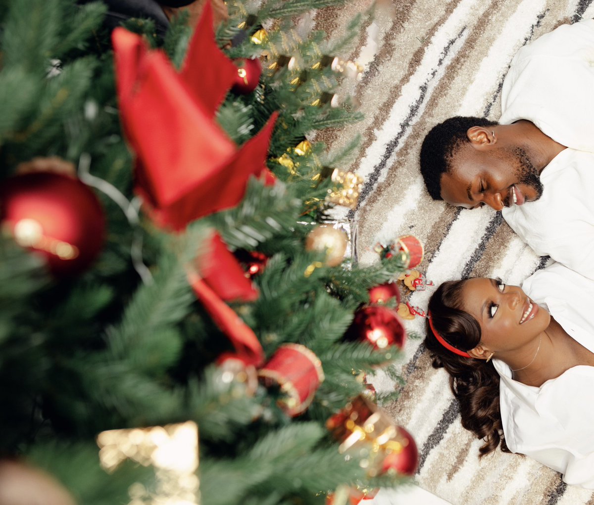 OLANAMI2's tweet photo. Sending you warmth, comfort, and peace.๐
Merry Christmas ๐โค๏ธ๐
#Christmas
#firstchristmastogether https://t.co/9mkKiN4a1n