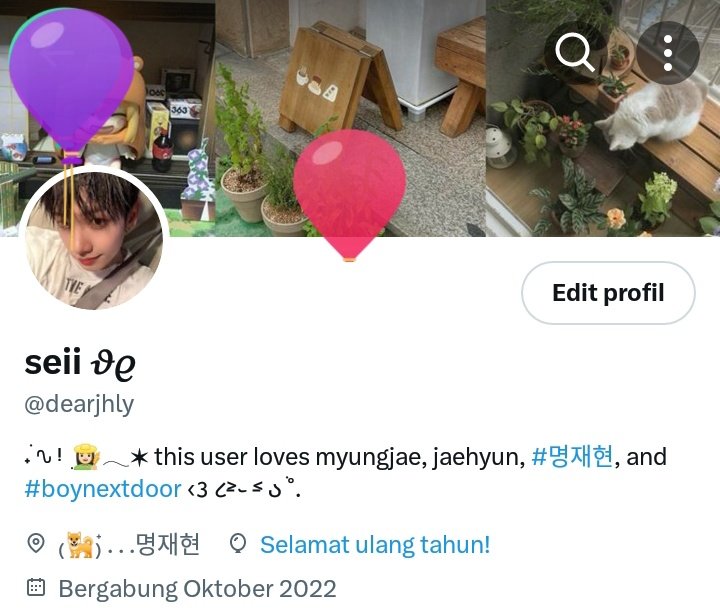 dearjhly's tweet photo. syapaa mau balonn?? 🎈🎄 https://t.co/B8K4mFfyXI