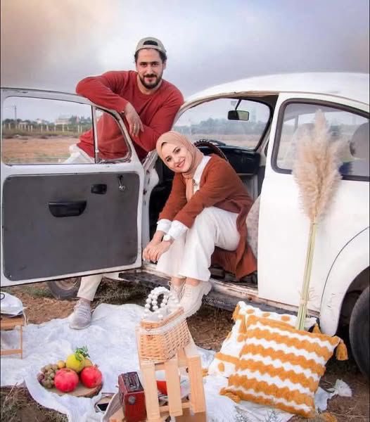 L’exèrcit israelià ha assassinat l’escriptora palestina Walae Ifrangi i el seu marit Ahmad Salame a Nusseirat #Gaza. M’informa <a href="/MustafaBarghou1/">Mustafa Barghouti @Mustafa_Barghouti</a>