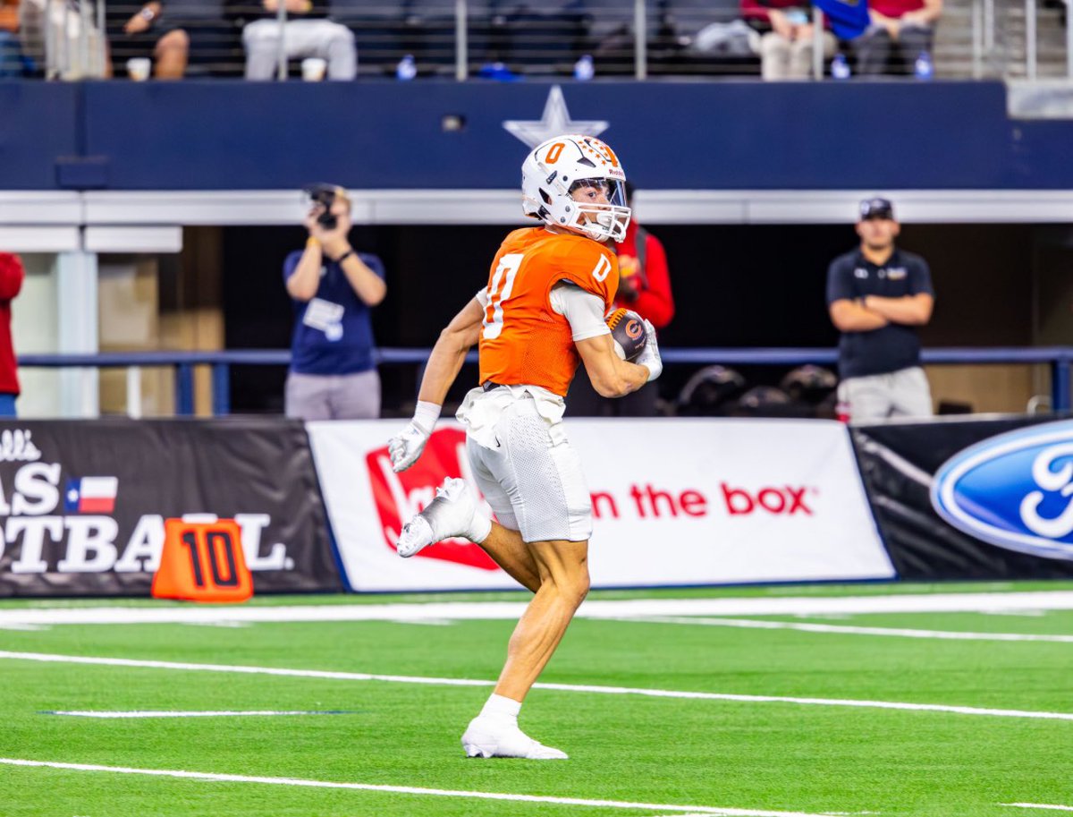16-0 State Champs🥇💍
End of season stats:
•74 Rec
•1,465 Yards
•19.8 YPC
•18 Td’s
•1 pick
<a href="/Nathaneelliott1/">Nathan Elliott</a> <a href="/celina_football/">Celina Football</a> <a href="/DamianDevon/">QBLifestyle</a> <a href="/RecruitCelinaFB/">Celina Bobcat Football Recruiting</a> <a href="/GPowersScout/">Greg Powers 🏟️</a> <a href="/TomLoy247/">Tom Loy</a> <a href="/247Hudson/">Hudson Standish</a> <a href="/One11Recruiting/">One11 Recruiting</a> @On3Recruits <a href="/MikeRoach247/">Mike Roach</a> <a href="/ChadSimmons_/">ChadSimmons</a> <a href="/FredRoss_8/">Fred Ross</a>