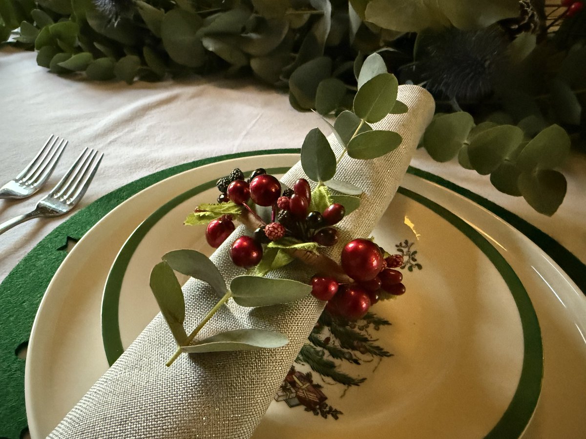 Mr James 📚 MCCT tweet media