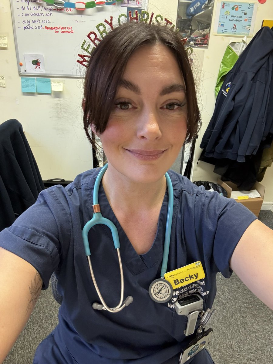 Becky 🧁 tweet media