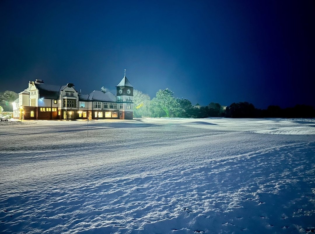 FormbyGolfClub's tweet image. Wishing you all a very Merry Christmas, have a fabulous day! #1884