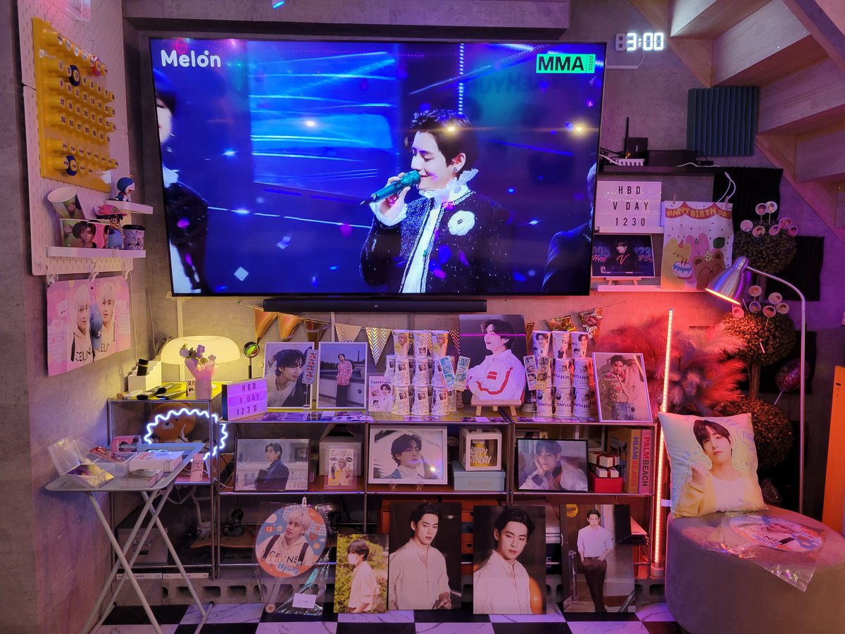 maya_bts0309's tweet photo. テテちゃんのセンイルで大阪へ❗
【1軒目】 uncleboxさん
臨時オープンとの事でお邪魔出来ました😆お店の入口から店内までテテちゃんで素敵に飾られていて、最高な空間でした。ありがとうございました😆💕✨

#unclebox
#テテセンイル大阪
#鶴橋カフェ https://t.co/QaHpNHigCQ
