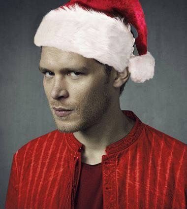 DiabolicHybrid's tweet photo. As the lights of Christmas shine bright, may your heart glow with happiness and hope for the coming year.
@MaliciousBlaze 
I love you, darling. ❤️🎄 https://t.co/2OFYUQoWqi