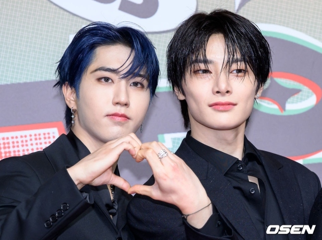 PHOTO】ヒョンジンの坊主にファン驚き！ Stray Kids「2024 SBS歌謡大典