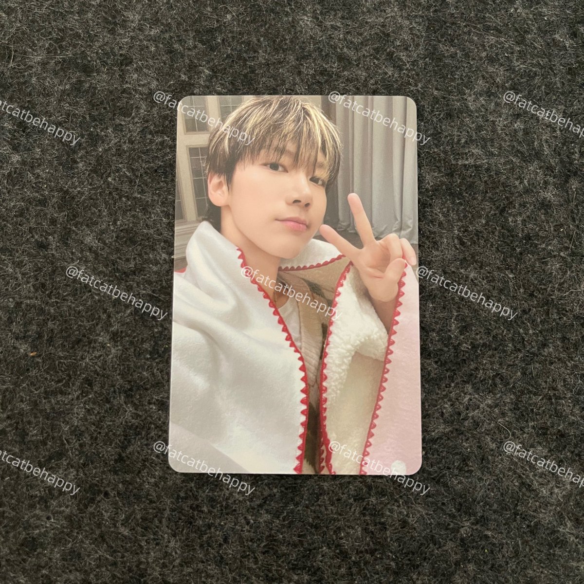 fatcatbehappy's tweet photo. หาแลก เตนล์ ten pink christmas

เรามีใบซ้าย ต้องการแลกเป็นใบฝั่งขวาค่ะ

#ตลาดนัดtenlee #ตลาดนัดwayv #ตลาดนัดnct https://t.co/GOc4c6MjSB