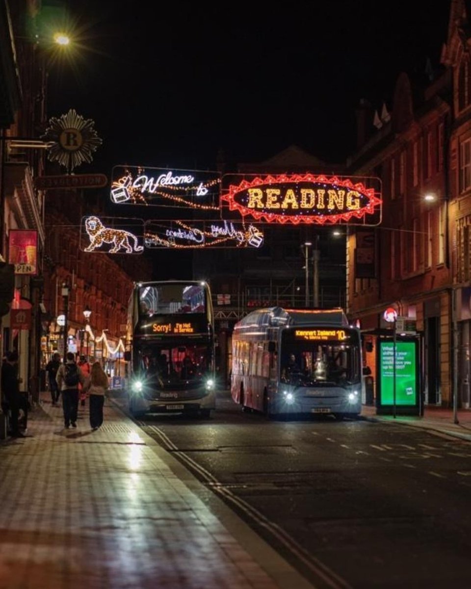 🎄🎁Merry Christmas, Dingers!🎁🎄

To all who celebrate, have an immaculate Christmas, to those who don't have a wonderful Wednesday! 

Seasons Greetings from everyone at Visit Reading