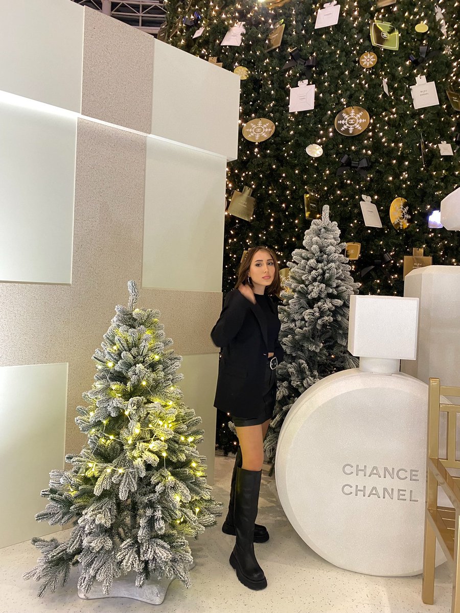 Etkinlik falan filan 

#chanel #reklamdeğildir