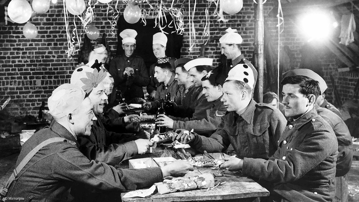🎄 Merry Christmas from everyone at Forces War Records.