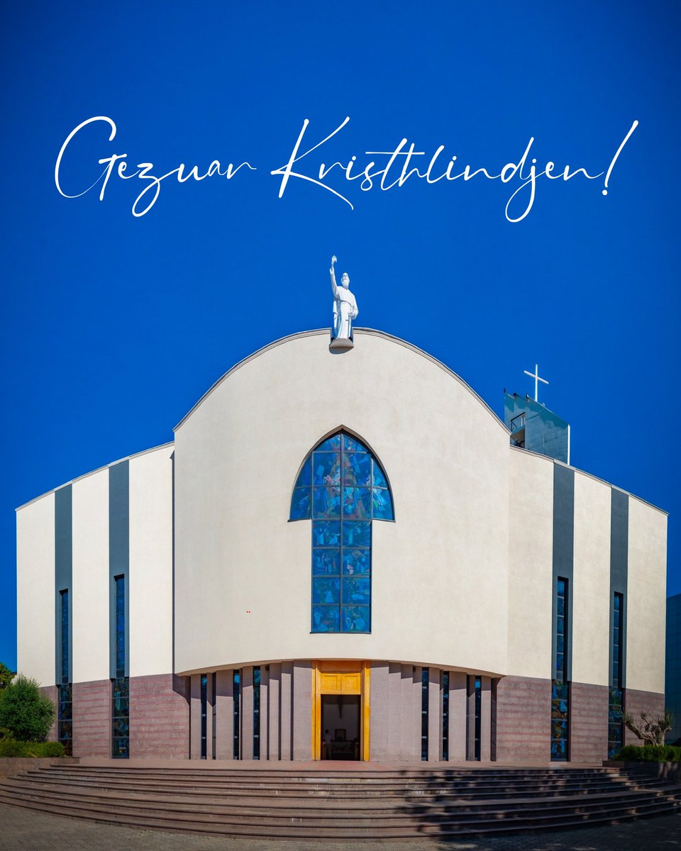 Librat e shenjtë na thonë se kur Krishti lindi, një yll shndriti mbi qiellin e Betlehemit!
Ky yll shprese, paqeje dhe gëzimi shndrittë jetët tuaja!

Qoftë e bardhë kjo Krishtlindje!