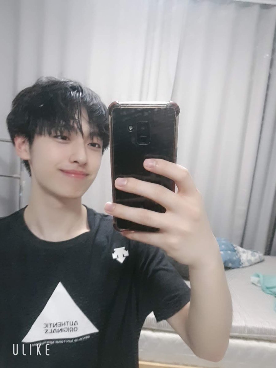 so_geum_00's tweet photo. 고딩딸케들 보고있으면
자꾸웃음이남 https://t.co/x5PrHELUNh