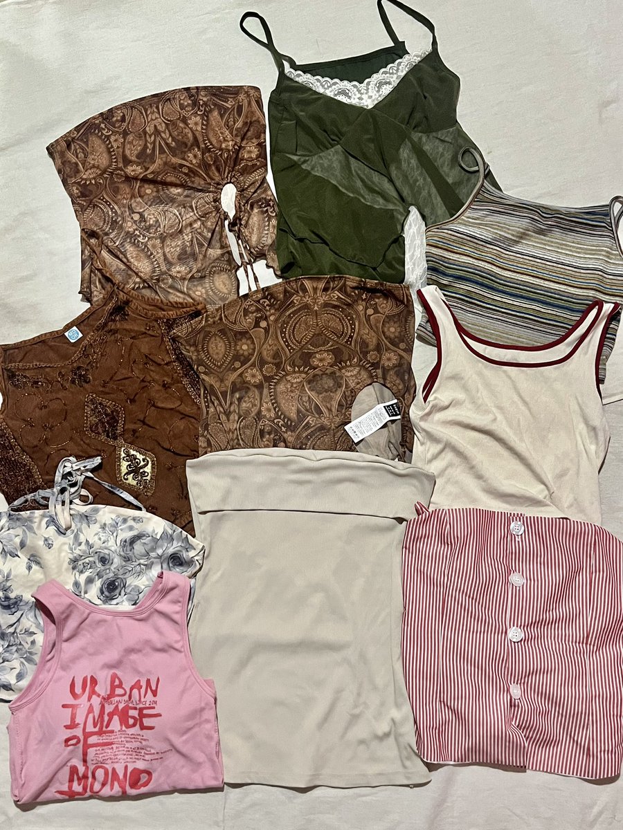 mylifenomoney's tweet image. 🌸ส่งต่อเสื้อผ้าคับ โละๆหลักสิบ 

♡ ลงพรุ่งนี้ 19.30 น.

ค่าจัดส่ง 40฿
รี+ฟอล+ปัก ลด 5 บาท

#ส่งต่อเสื้อผ้า #ส่งต่อเสื้อผ้ามือสอง #ส่งต่อ  #เสื้อผ้ามือสอง #โล๊ะตู้ #โล๊ะตู้เสื้อผ้า #โล๊ะตู้เสื้อผ้ามือสอง #ส่งต่อกระเป๋า #ส่งต่อเสื้อผ้ามือ2