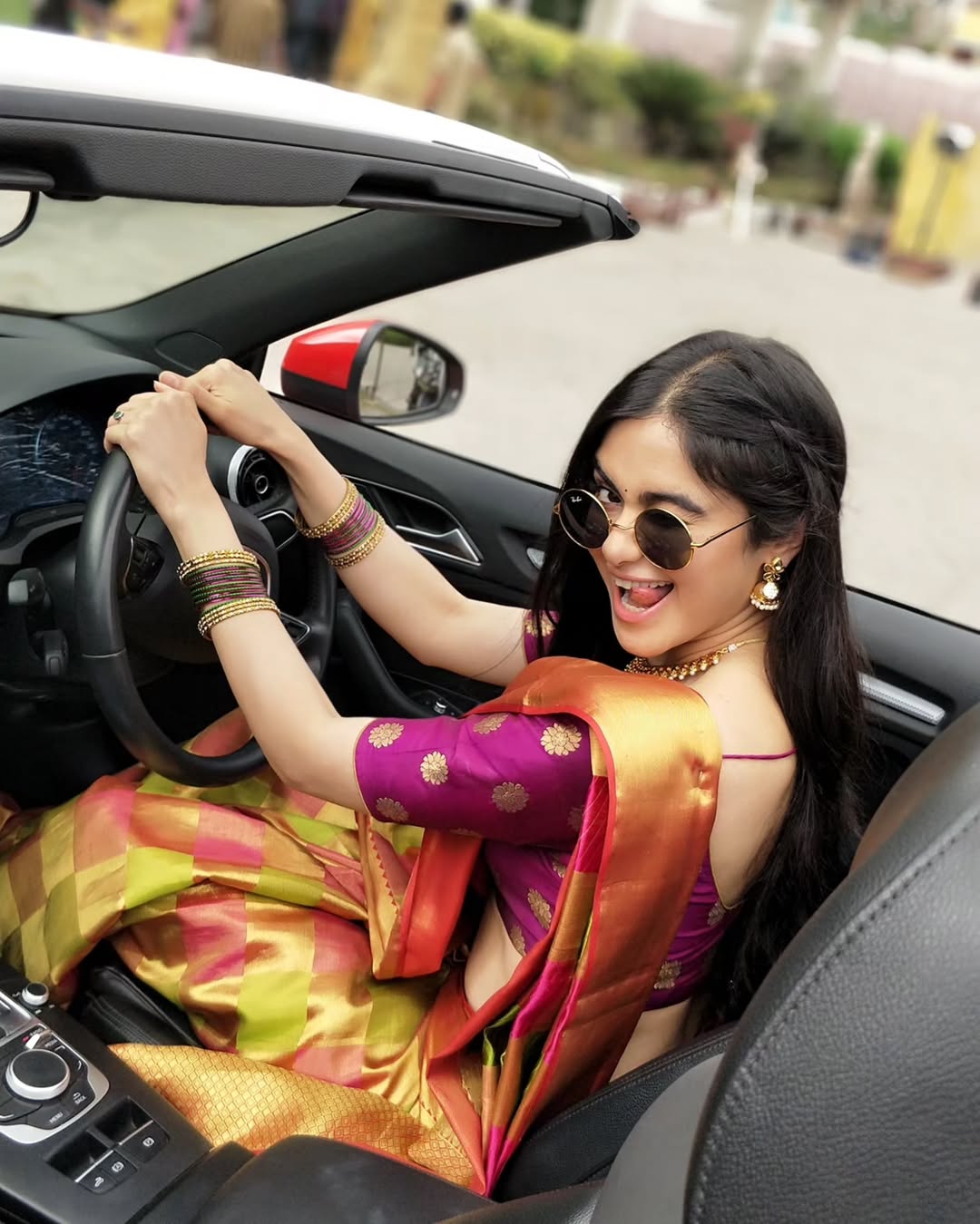 GfohRmwXUAAExqh?format=jpg&name=large