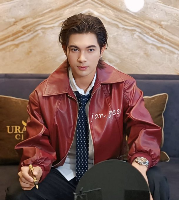 TeiTiwa's tweet photo. รักอ่ะ มากด้วย😍🫶

KEM X URANUS KORAT 
 #พี่เข้มฮักยูเรนัสโคราช https://t.co/16eRt4NnTz