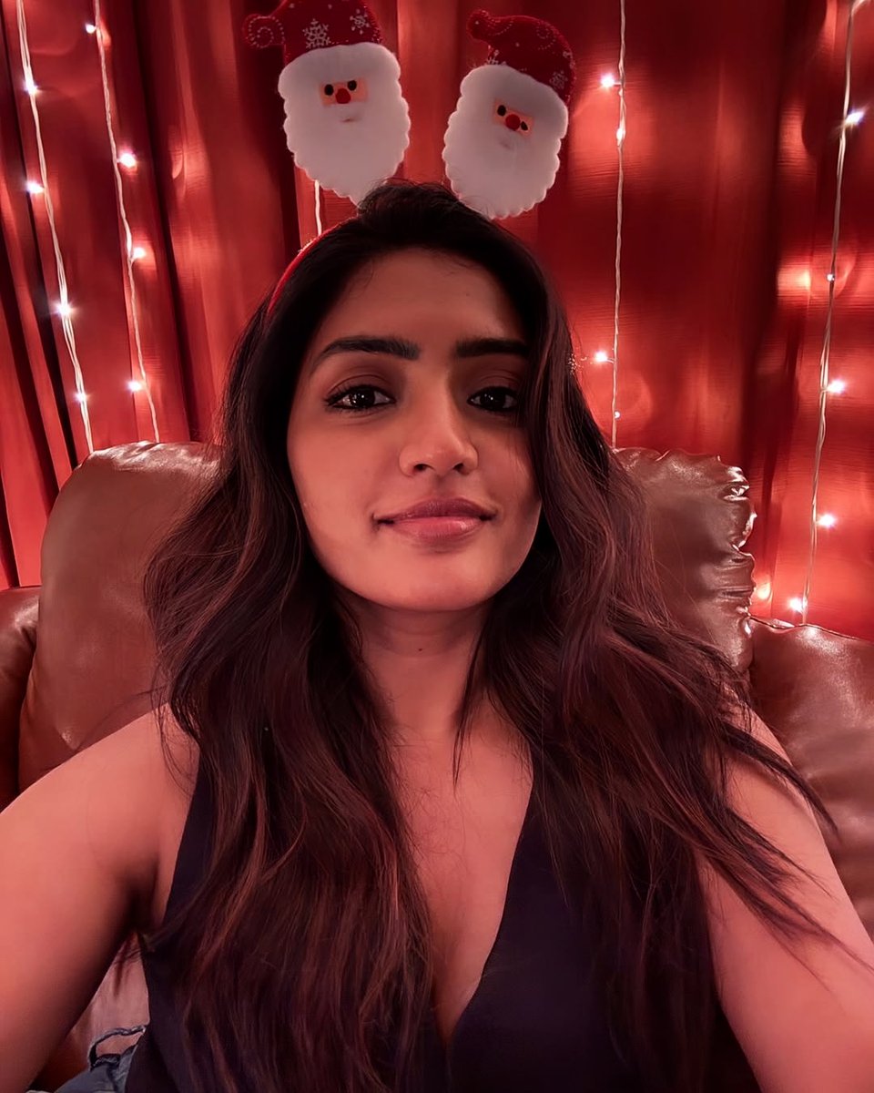 gill_to_kill's tweet photo. #Christmas #HAPPYHOLIDAYS #santa #MerryChristmas
#actress
#EeshaRebba
#ivana
#meghaa #meghaastetty
#Mirnaa #mirnamenon https://t.co/CewP3C4yiT