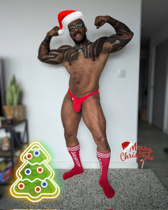 Merry Christmas 

@DarkRoomBrand https://t.co/LyVS2f5B1b
