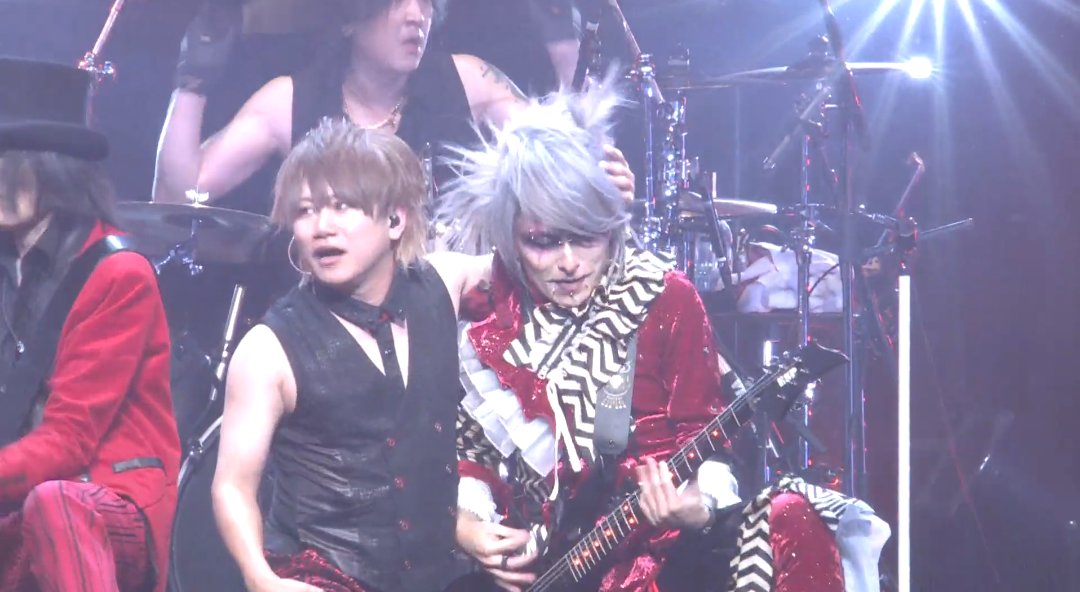 madbear369's tweet photo. 【1ページ目】　アーカイブでNIGHTMAREのワンマンを見た。本バンドの25周年目前に開催のUltimate CircusのTour Finalで、21年前の再現といっていいだろう。これはヤバかった‼️鬼のように懐かしくて‼️21年以上前にReleaseした
https://t.co/zDgxGpomEo
#NIGHTMARE #UltimateCircus #2024年 #TourFinal https://t.co/D3XUJNoT0K