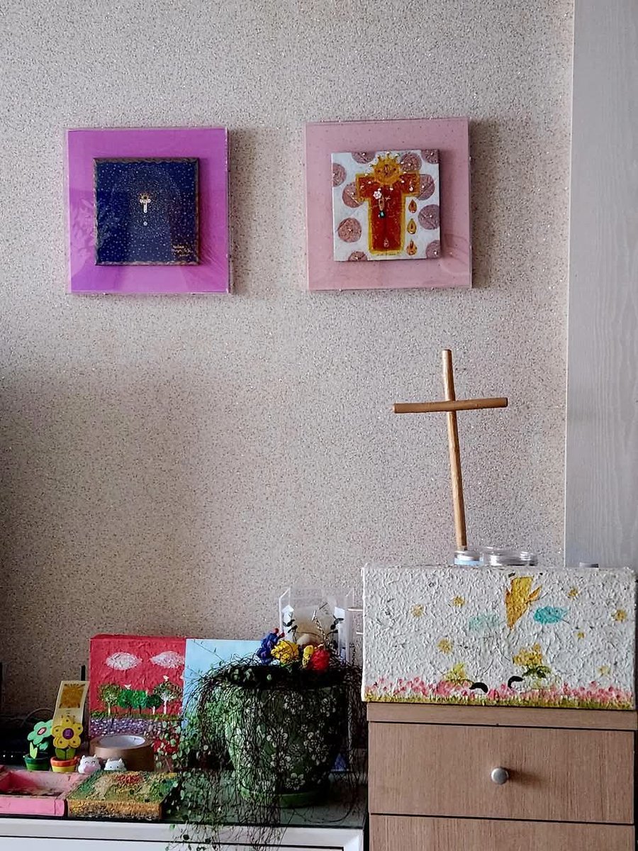 yedam77's tweet photo. Glory to God 
Praise to the Lord my king 
Jesus 

Everyday Merry Christmas
&amp; Happy new year2025 

Yedam Kim hyunjin https://t.co/cwfnvcTqDG