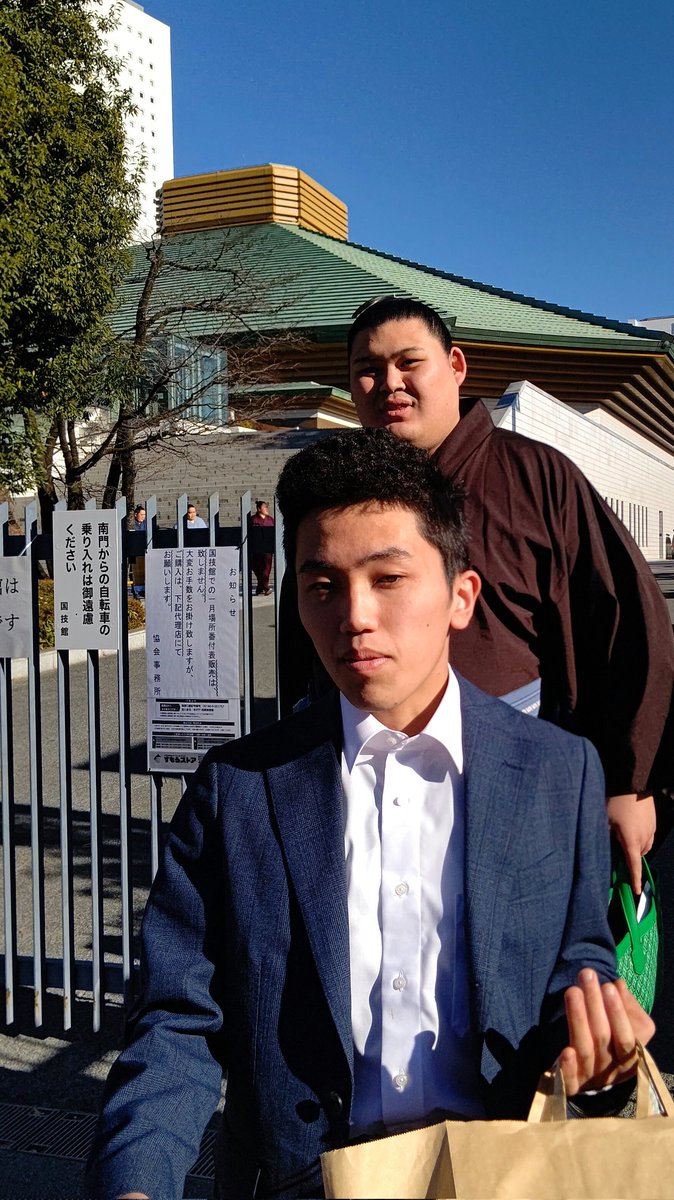 41JaP68ADY5E1bL's tweet image. ニ所ノ関部屋
床二 五等床山      大関 大の里関

#ニ所ノ関部屋
#力士会