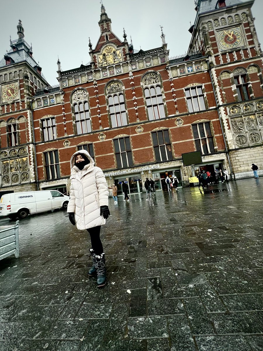 Gjoamd's tweet image. Amsterdam 🇳🇱  | Noche Buena 2K24 Ft. @karenaneet
