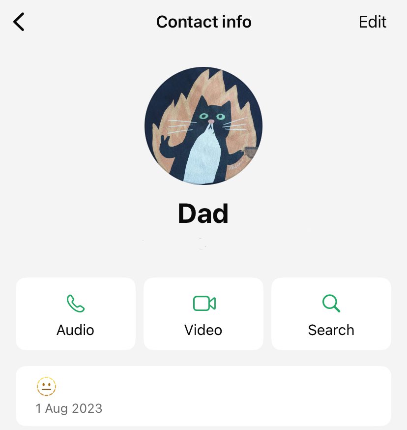 deliarazak's tweet photo. Asian dads don’t say “I’m proud of you”. They…

take a picture of my art that was printed on a shirt and use it as their WhatsApp profile picture 😂 https://t.co/iYWlycebka