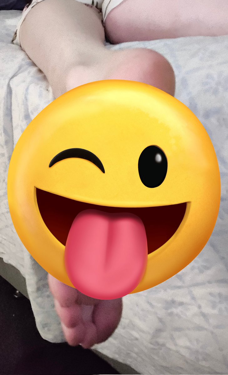 PAthenafeet's tweet photo. Sneak peak at new content on #feetfinder 

I might send you uncensored if you like and DM me 
#nsfwtwt https://t.co/2pTqBF3SPS