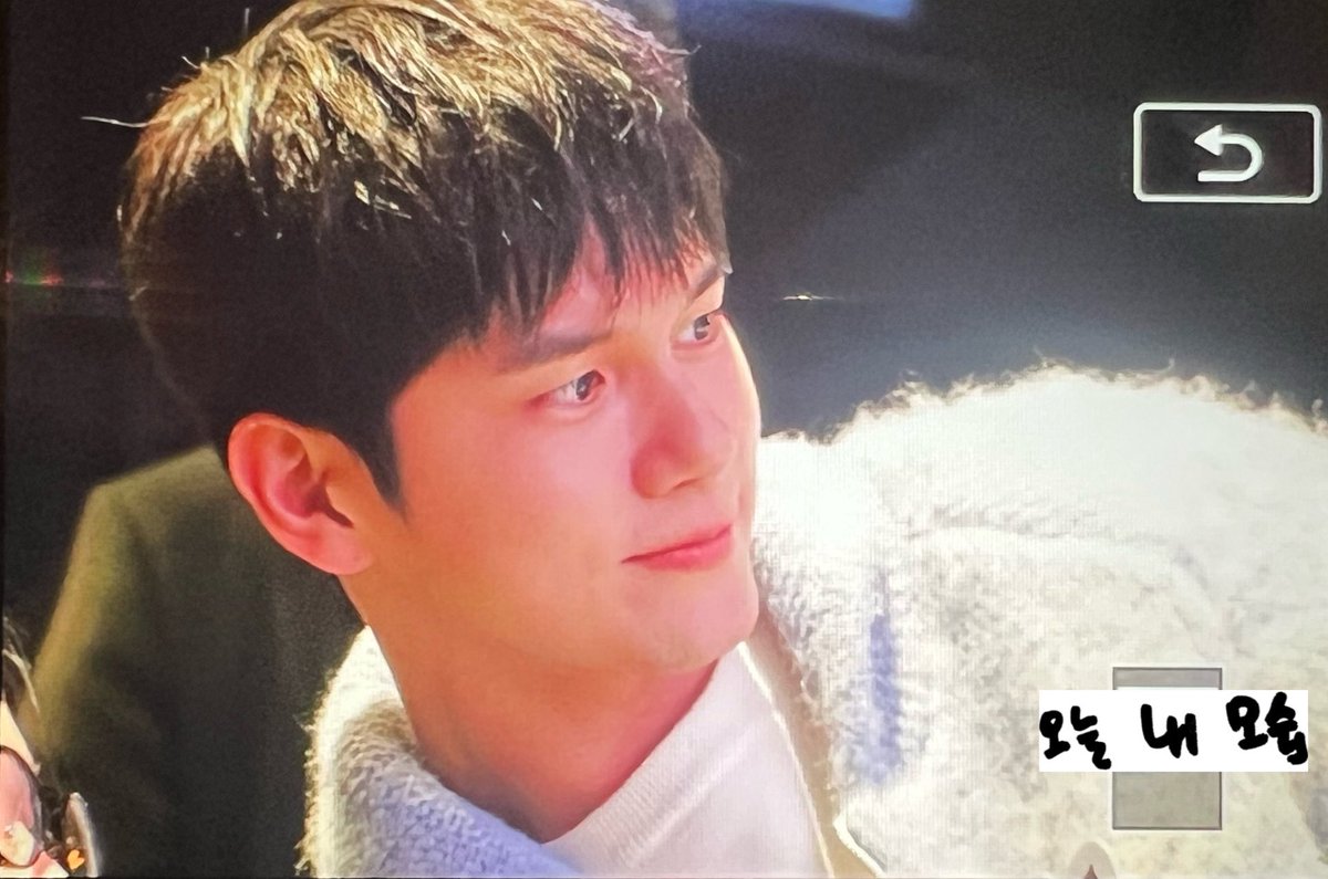 ong_cabin's tweet photo. 241225 니코무대인사프리뷰
#옹성우 #성우 #ONGSUNGWOO #니코 #메리니코마스
수고했옹❤️ https://t.co/lQdBLax7eC