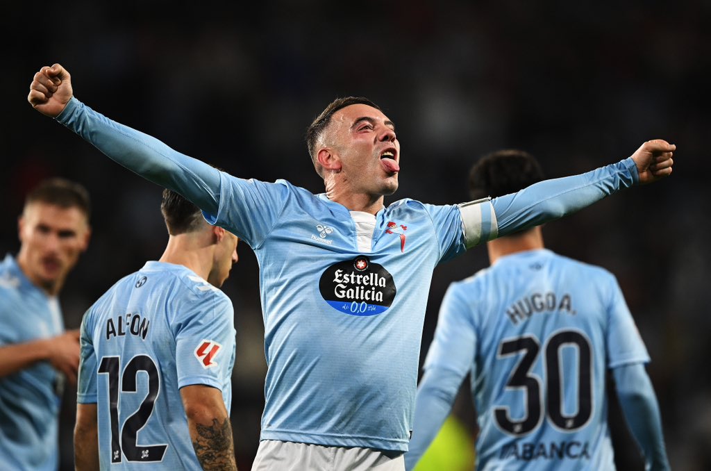 TQHTPodcast's tweet photo. 🚨 ¡𝐎𝐅𝐈𝐂𝐈𝐀𝐋!

📝 @aspas10 𝗥𝗘𝗡𝗨𝗘𝗩𝗔 hasta 2026.

🩵 El 𝗠𝗘𝗝𝗢𝗥 jugador de la historia del Celta seguirá, como mínimo, una temporada más.

🎅🏻 Este año si que te has portado, Santa… https://t.co/Qgtkksrw7g