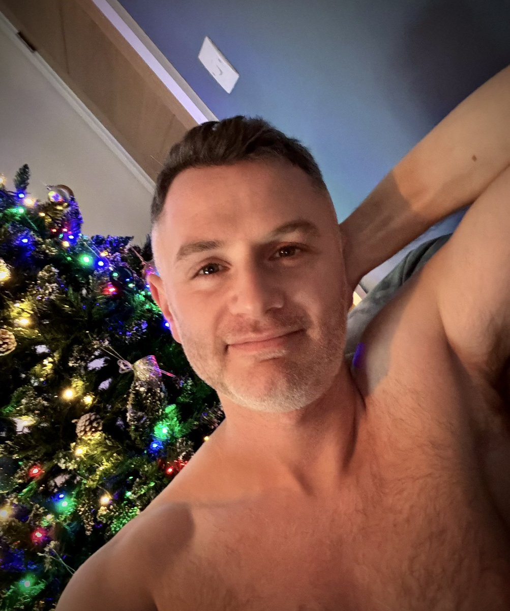 JSilverstone12's tweet image. Is it too early for mince pies?