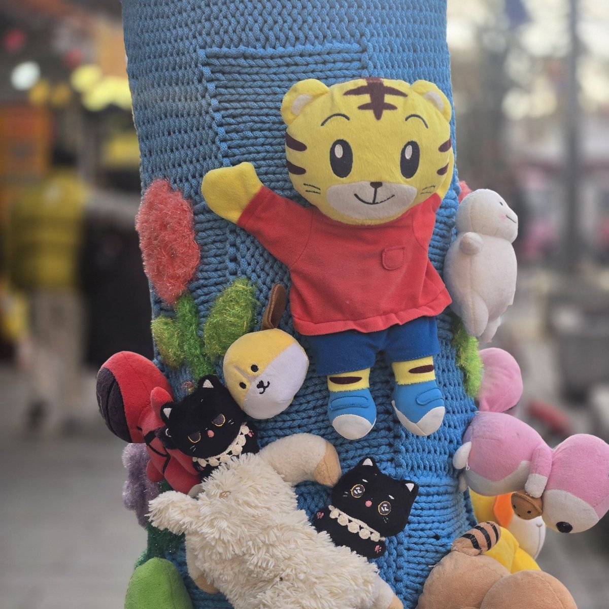 ☁구름빵제작소 새해맞이 이벤트☁
이벤트1.
Follow+RT 하신분들 중 2분을 추첨해 두아이중 원하는 아이를 보내드립니다.
이벤트2.
겉은 차갑지만 속은 여린 냥이와 맑눈광을 가진 기존쎄냥이의 성격에맞는 이름을 추천해주세요.
채택된분께 해당 냥이를 보내드립니다