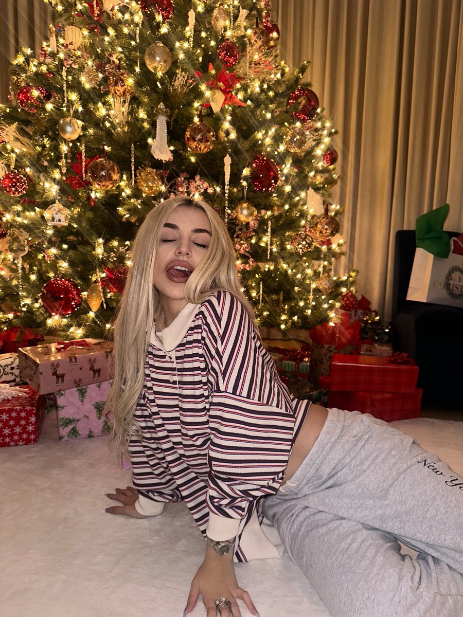 AvaMax tweet picture