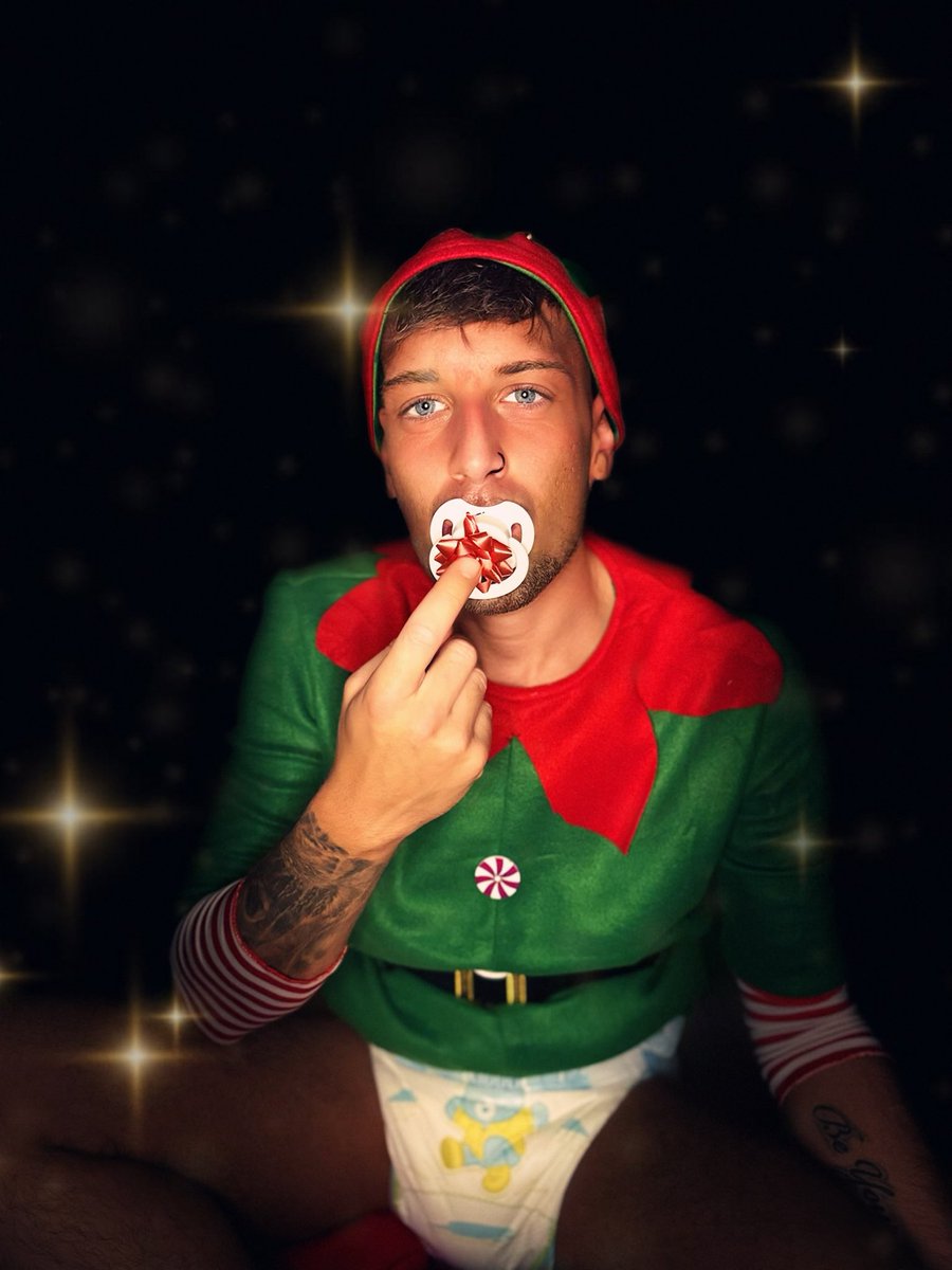 WindelPrinz94's tweet photo. Merry Christmas 🎄🎅🏻 I hope Santa and his elves were busy for you 🥰
#Ageplaygay #ageplay #abdl #abdlart #abdlcommunity #abdlmodeling #abdlbabyboy #ageplay #gayfetish https://t.co/2WBMPKHv8f