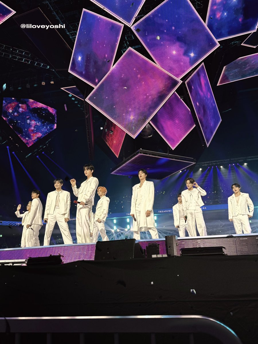 yosuperstari's tweet photo. 241225 SBS

treasureとても素敵😭

#TREASUREx2024SBS가요대전
#TREASURE #트레저 https://t.co/GeBaYGCSJV