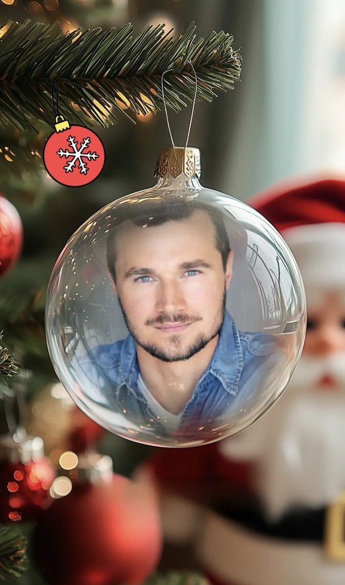 Happy Holidays y'all 🎅💝✨️🎄

#dylanwittrock #dylanwittrocksource #merrychristmas #merryxmas #happyholidays #christmas #xmastime <a href="/dkwittrock/">Dylan Wittrock</a>